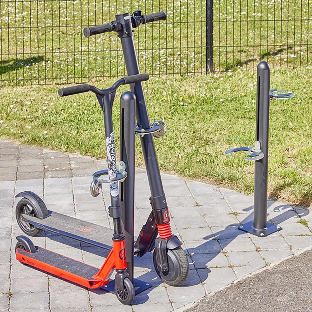 Rollerständer mit 2 Stellplätzen