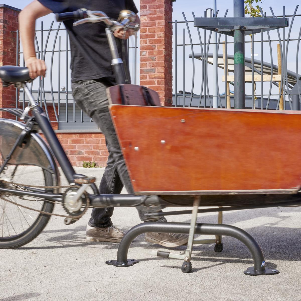 Absperrbügel für Lastenfahrrad, Stahl Ø 50 mm, grau