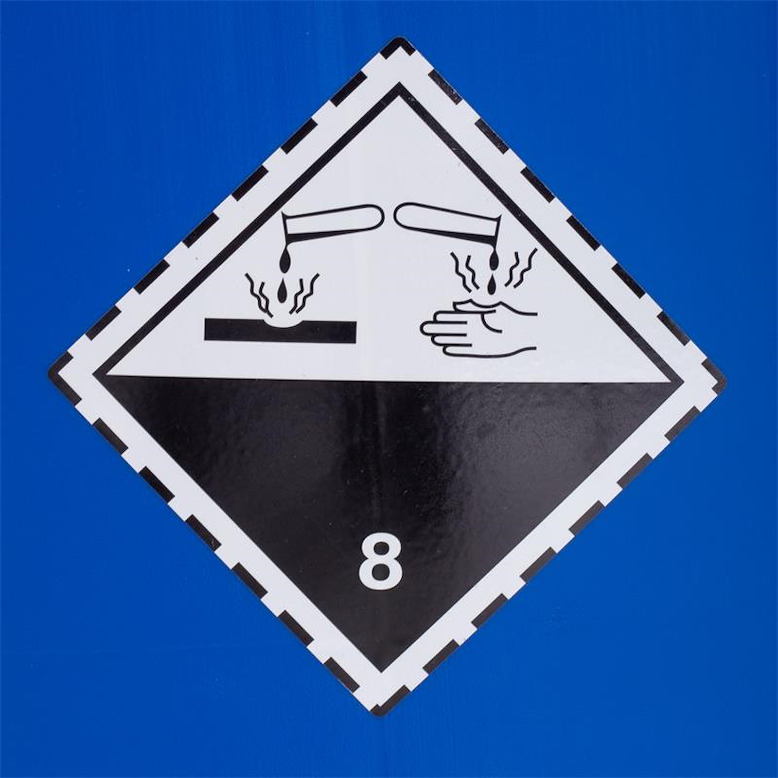Curatech Warnsymbol