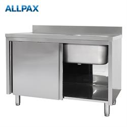 Spülschrank geöffnet
