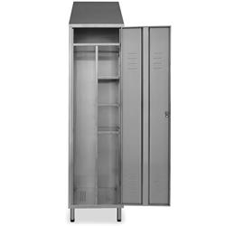 Putzmittelschrank geöffnet