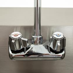 Handwaschbecken mit Seitenwänden Wasserhahn